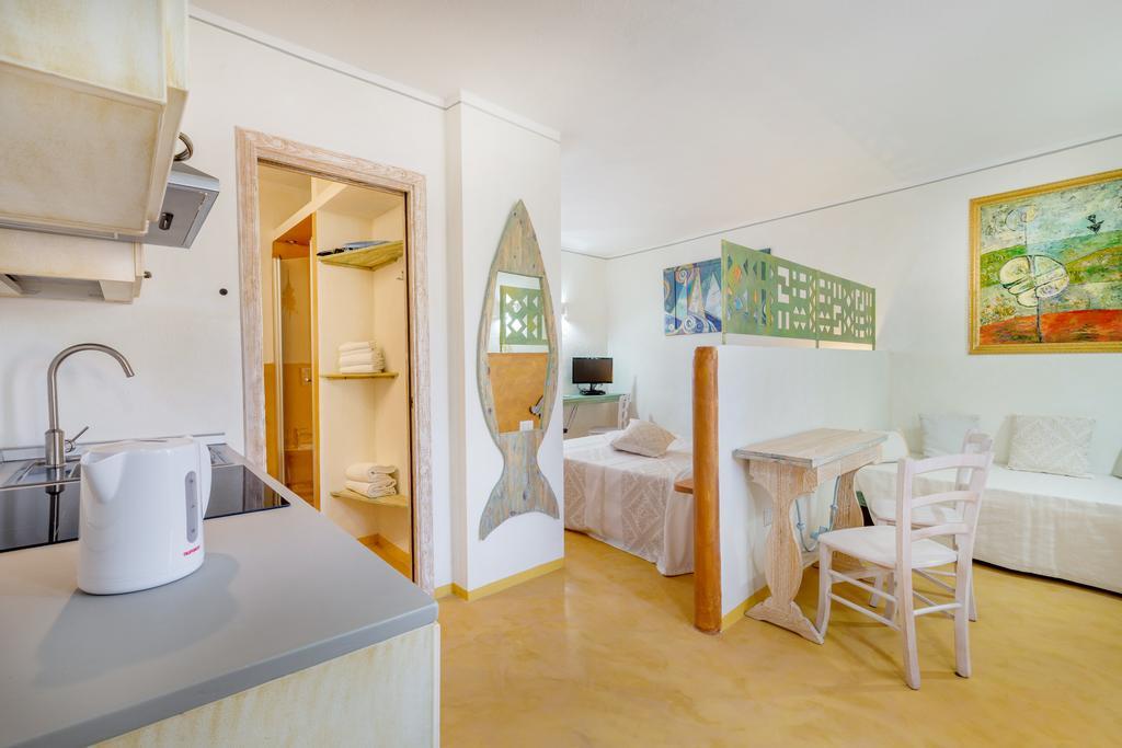 Ferienwohnung Palazzo Beddoro San Pantaleo Exterior foto