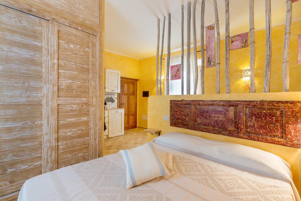 Ferienwohnung Palazzo Beddoro San Pantaleo Exterior foto