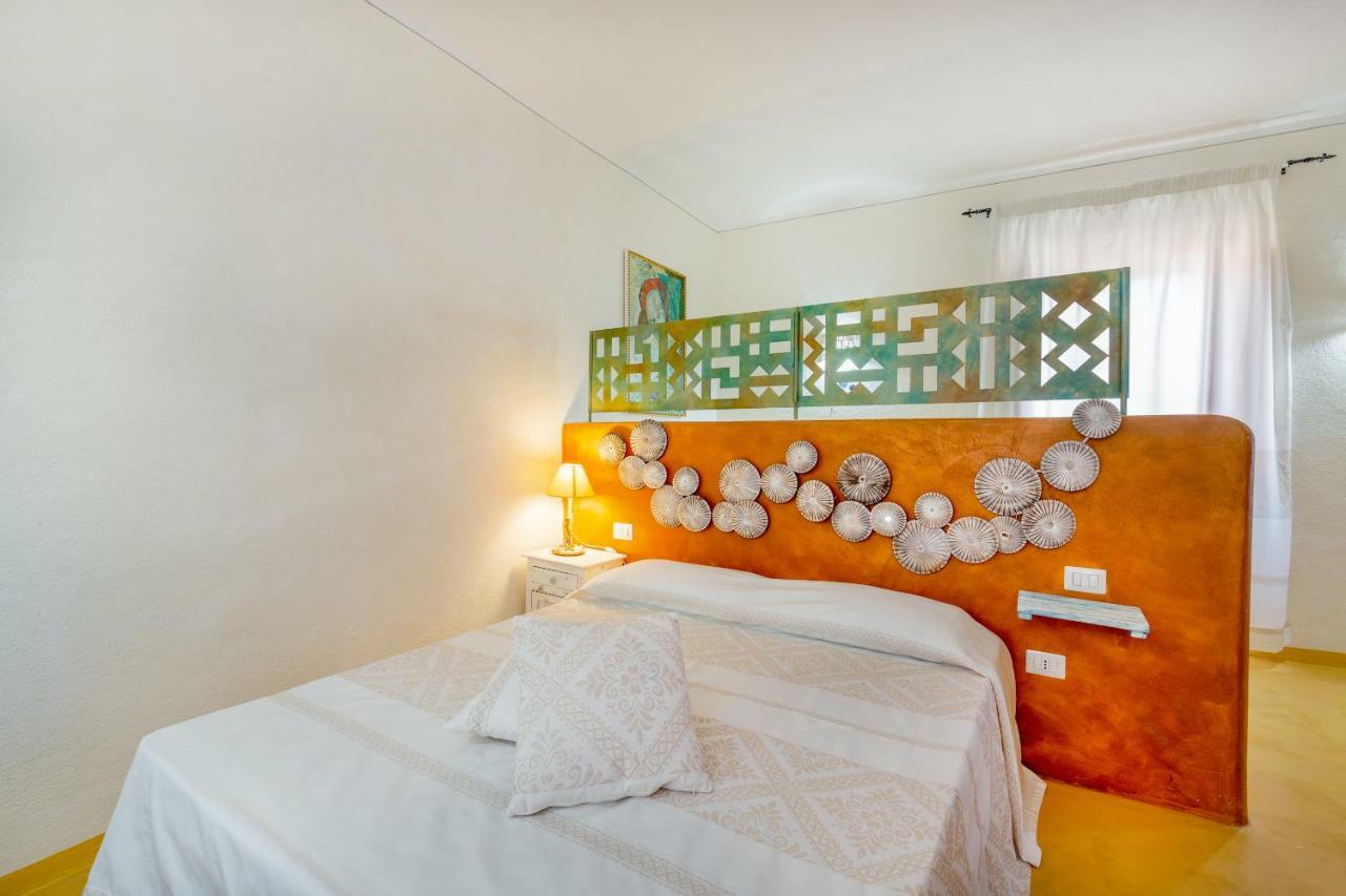 Ferienwohnung Palazzo Beddoro San Pantaleo Exterior foto