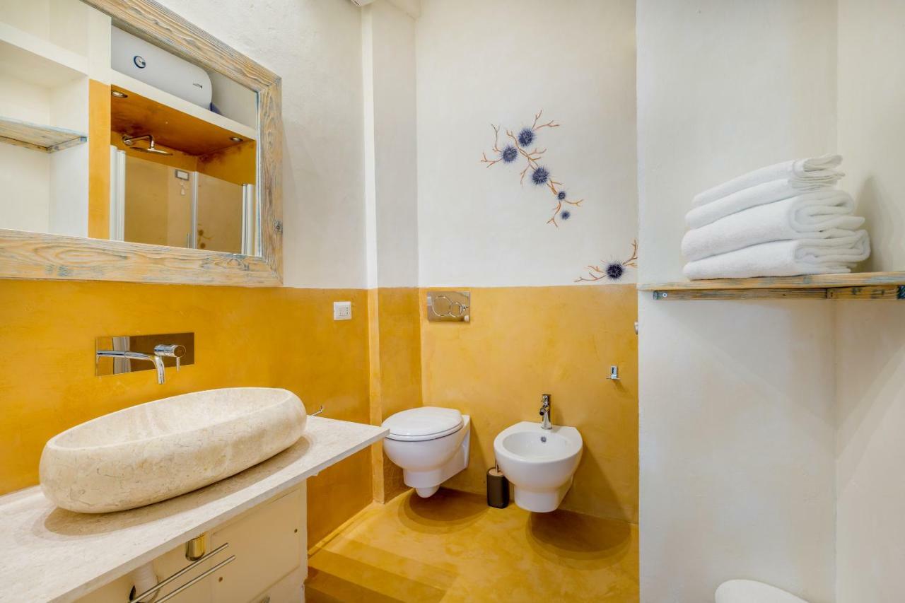 Ferienwohnung Palazzo Beddoro San Pantaleo Exterior foto