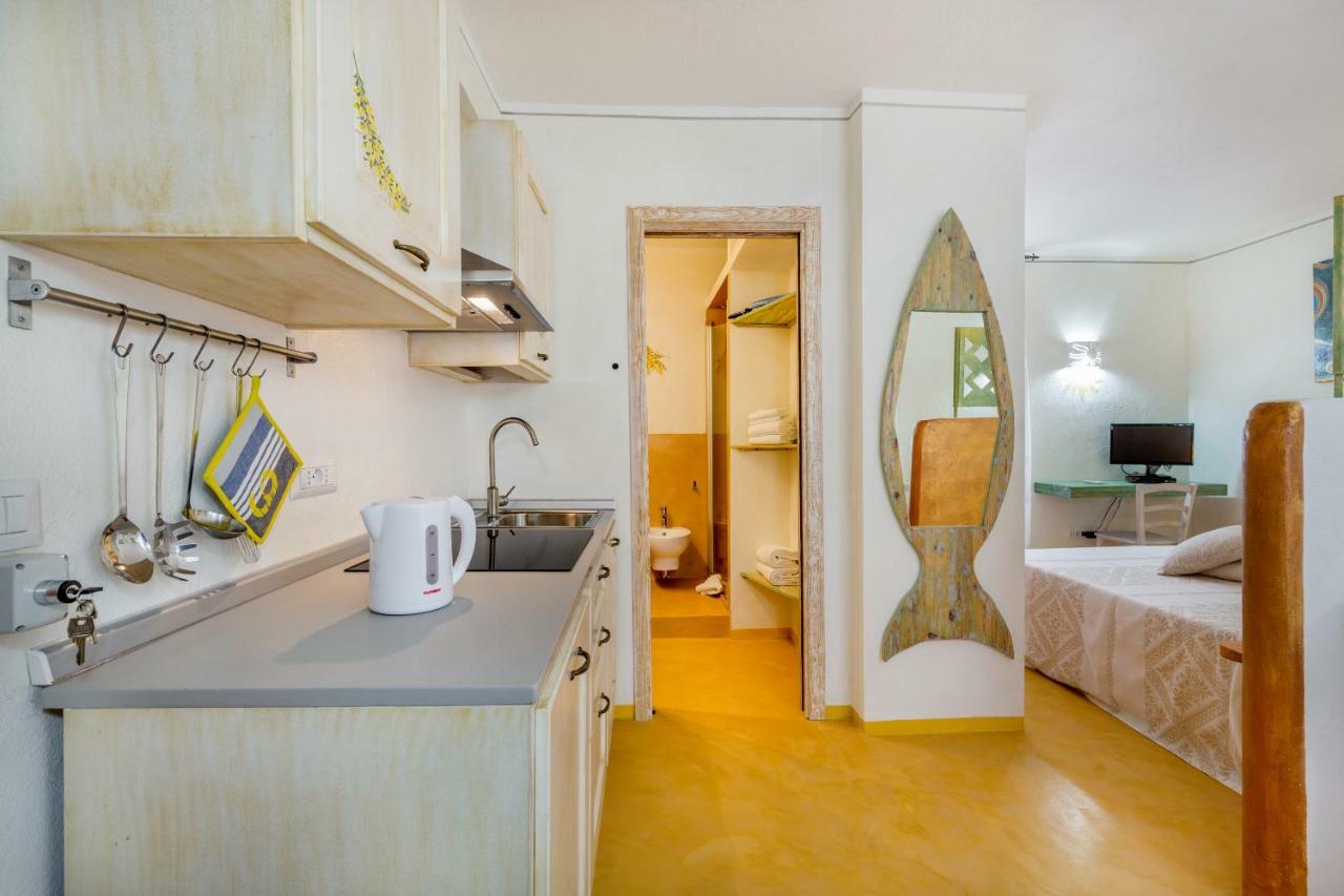 Ferienwohnung Palazzo Beddoro San Pantaleo Exterior foto