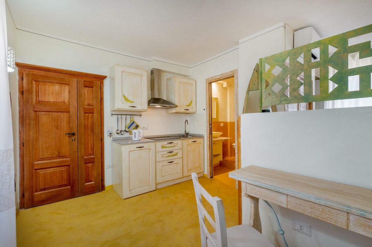 Ferienwohnung Palazzo Beddoro San Pantaleo Exterior foto