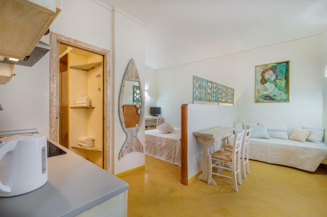 Ferienwohnung Palazzo Beddoro San Pantaleo Exterior foto