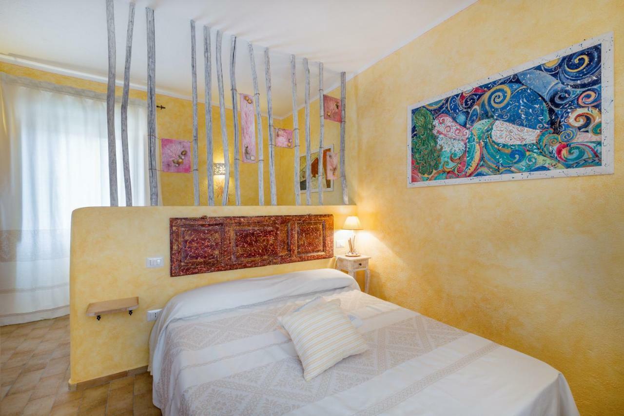 Ferienwohnung Palazzo Beddoro San Pantaleo Exterior foto