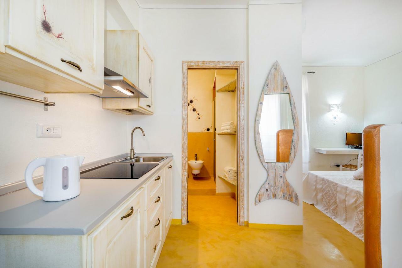 Ferienwohnung Palazzo Beddoro San Pantaleo Exterior foto